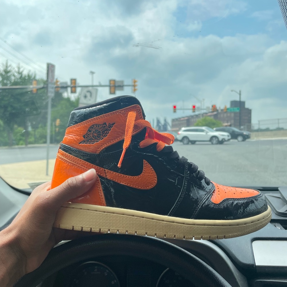 Retro 1 shatter back boards 3.0 size 8.5 …